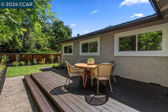 2144 Wilmington Dr, Walnut Creek, CA 94596