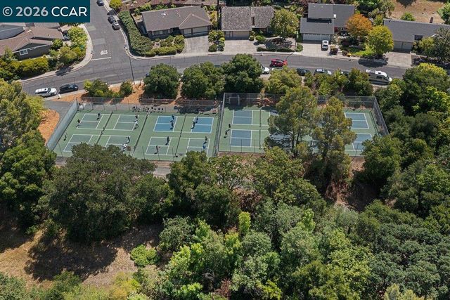 2144 Wilmington Dr, Walnut Creek, CA 94596