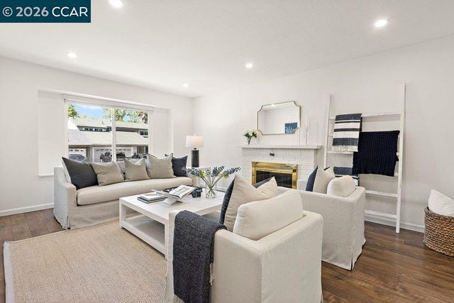 2144 Wilmington Dr, Walnut Creek, CA 94596