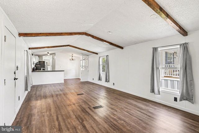 326 DON DR, New Holland, PA 17557