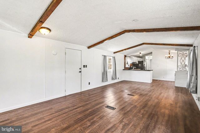 326 DON DR, New Holland, PA 17557