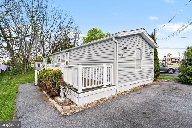 326 DON DR, New Holland, PA 17557