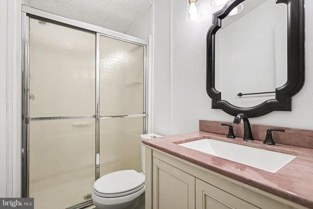 326 DON DR, New Holland, PA 17557