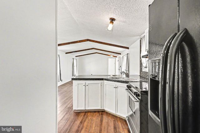326 DON DR, New Holland, PA 17557