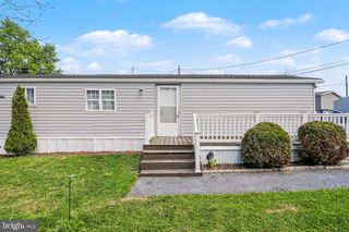 326 DON DR, New Holland, PA 17557