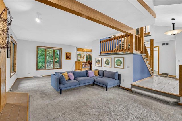 6130 Old Middleton Road, Madison, WI 53705