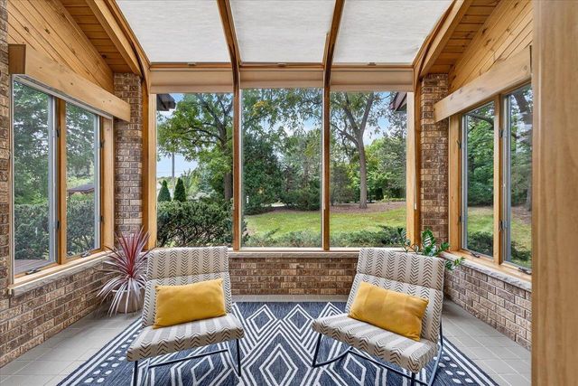 6130 Old Middleton Road, Madison, WI 53705