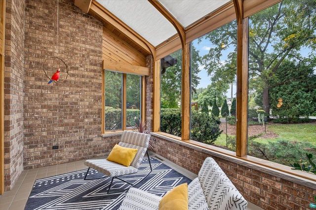6130 Old Middleton Road, Madison, WI 53705