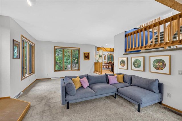 6130 Old Middleton Road, Madison, WI 53705
