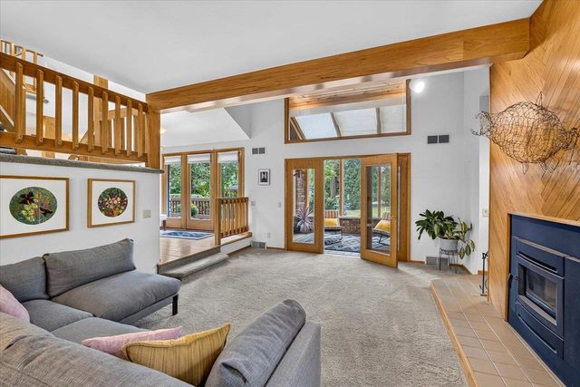 6130 Old Middleton Road, Madison, WI 53705