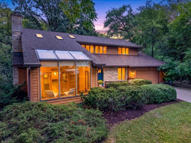 6130 Old Middleton Road, Madison, WI 53705