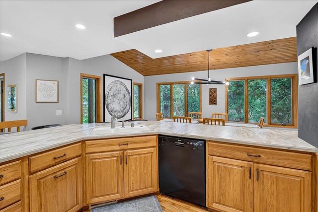 6130 Old Middleton Road, Madison, WI 53705