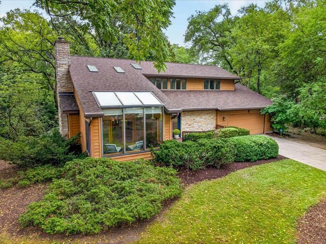 6130 Old Middleton Road, Madison, WI 53705