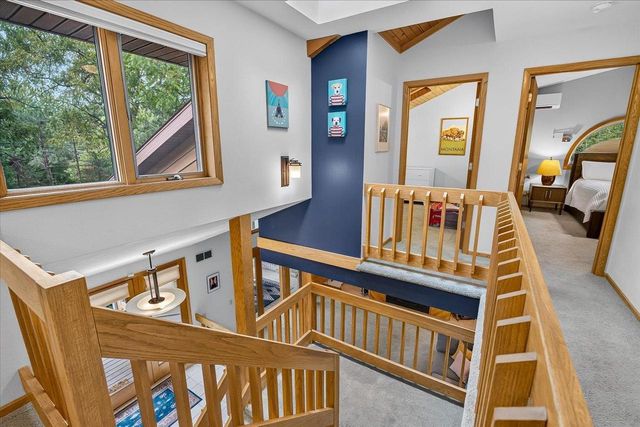 6130 Old Middleton Road, Madison, WI 53705
