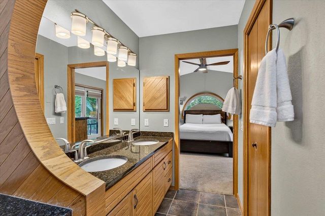 6130 Old Middleton Road, Madison, WI 53705