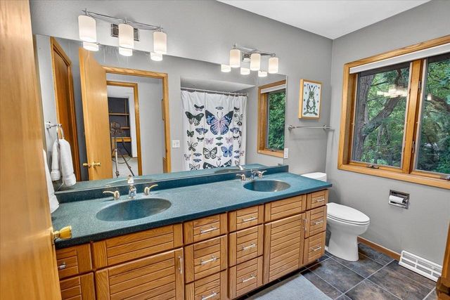 6130 Old Middleton Road, Madison, WI 53705