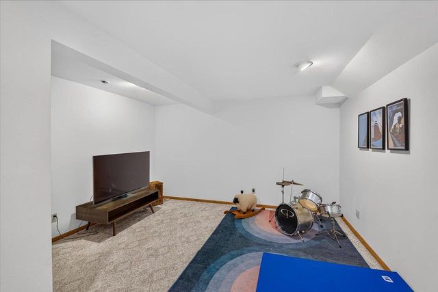 6130 Old Middleton Road, Madison, WI 53705
