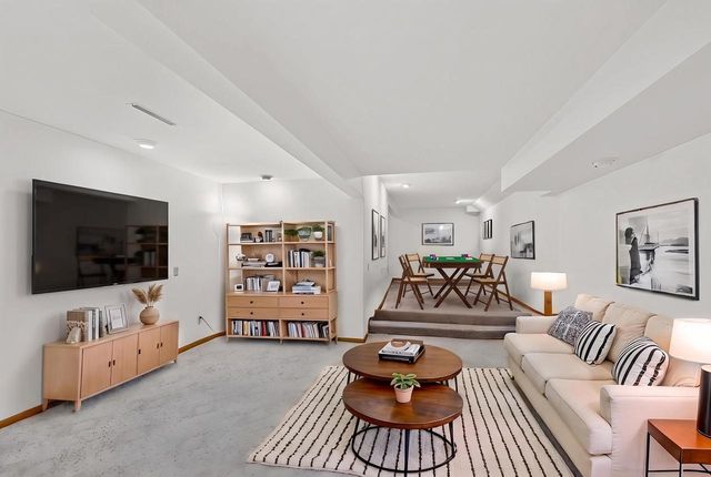 6130 Old Middleton Road, Madison, WI 53705