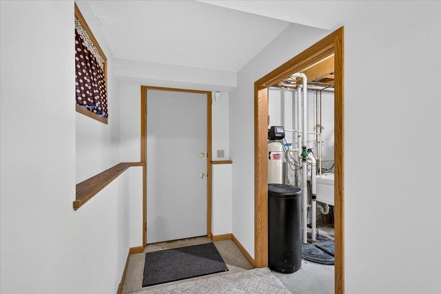 6130 Old Middleton Road, Madison, WI 53705
