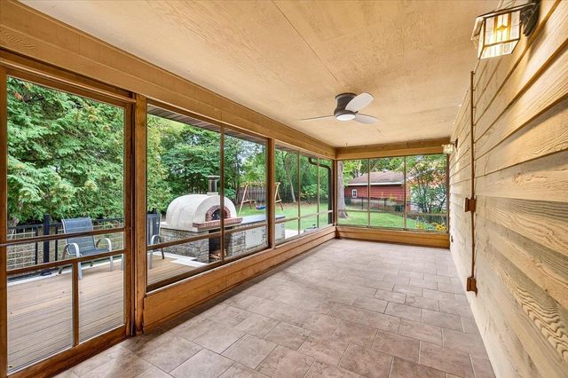 6130 Old Middleton Road, Madison, WI 53705