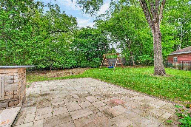 6130 Old Middleton Road, Madison, WI 53705