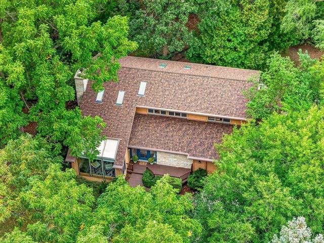 6130 Old Middleton Road, Madison, WI 53705
