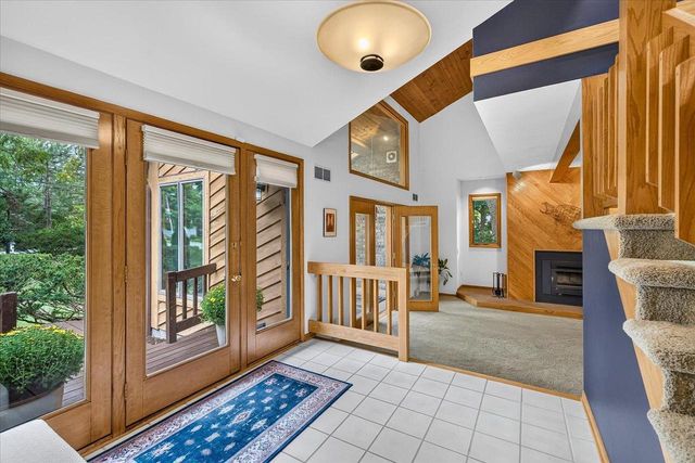 6130 Old Middleton Road, Madison, WI 53705