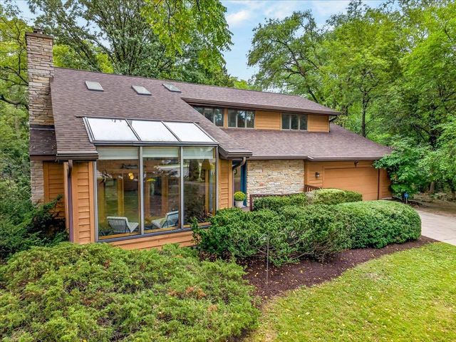 6130 Old Middleton Road, Madison, WI 53705
