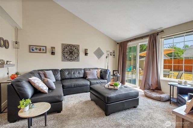 2914 Scenic Drive SE, Auburn, WA 98092