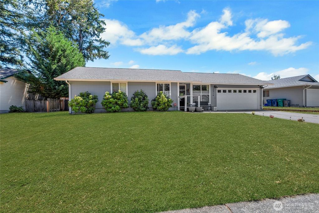2914 Scenic Drive SE, Auburn, WA 98092