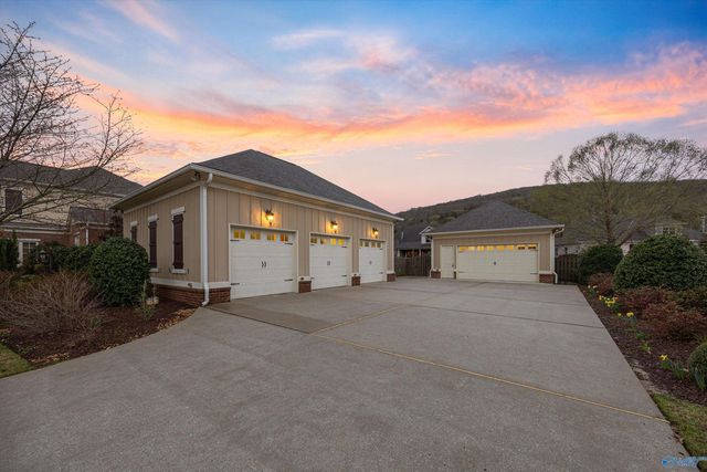 55 Mcmullen Lane, Gurley, AL 35748