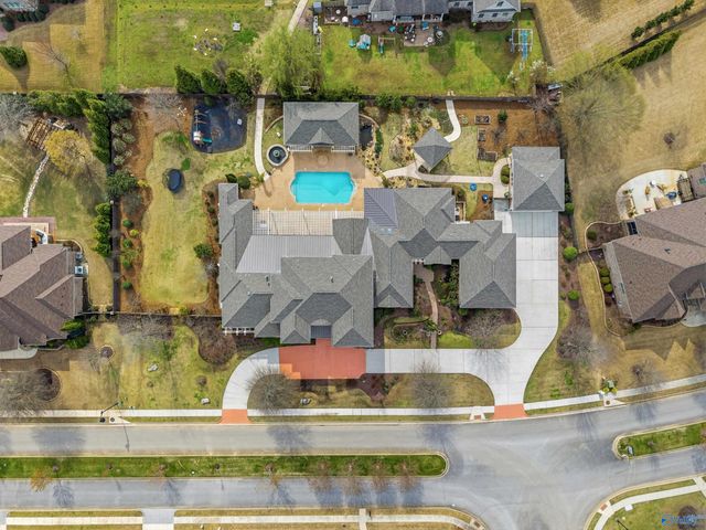 55 Mcmullen Lane, Gurley, AL 35748