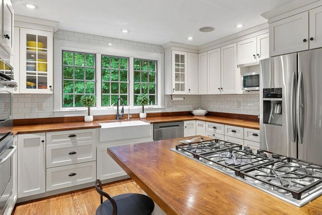 4 Russell Hill Road, Brookline, NH 03033