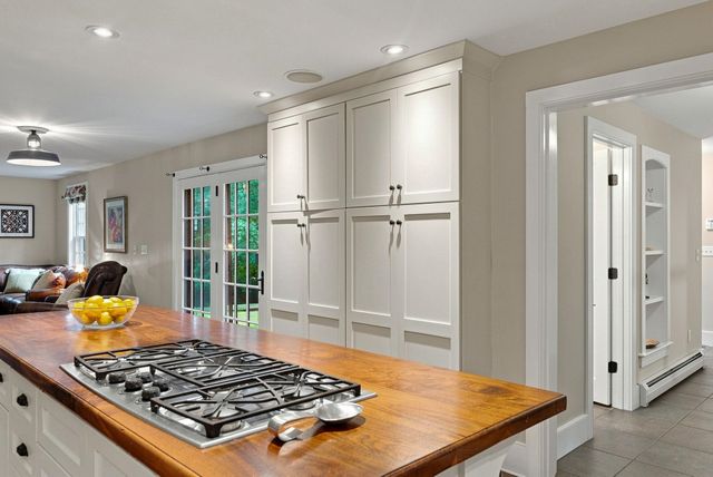 4 Russell Hill Road, Brookline, NH 03033