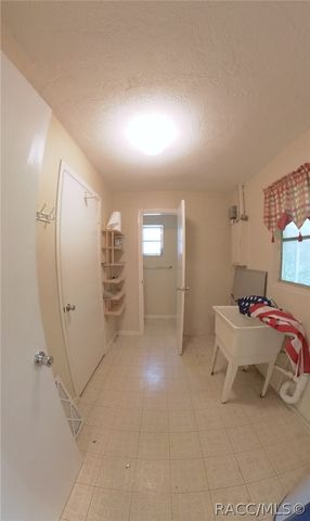 515 S Monroe Street, Beverly Hills, FL 34465