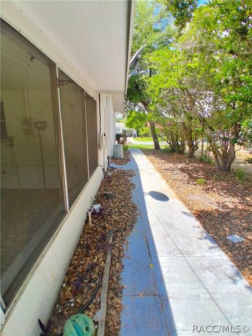 515 S Monroe Street, Beverly Hills, FL 34465