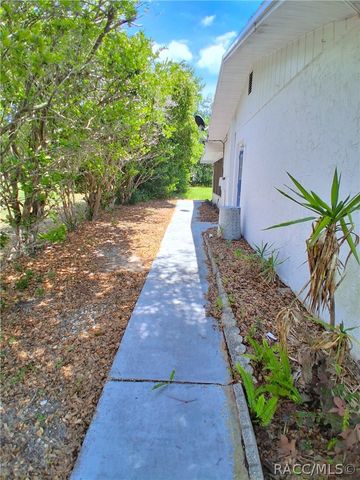 515 S Monroe Street, Beverly Hills, FL 34465