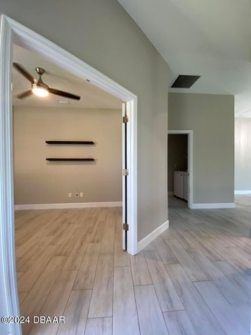 272 Catriona Drive, Daytona Beach, FL 32124