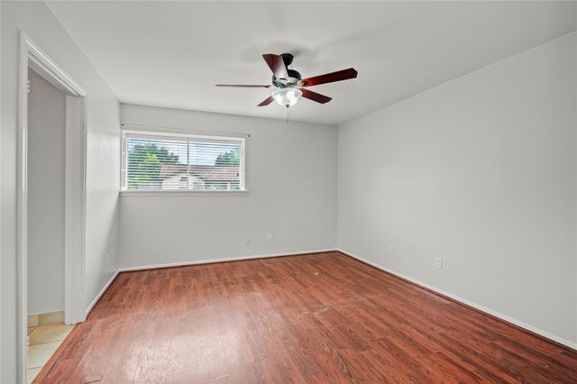 14339 Foxford Way, Houston, TX 77015