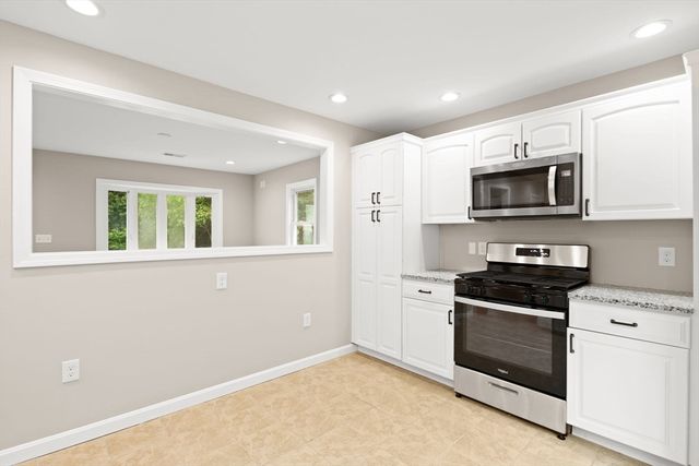 69 Laarhoven Ter, Stoughton, MA 02072