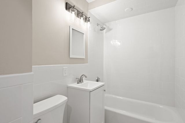 69 Laarhoven Ter, Stoughton, MA 02072