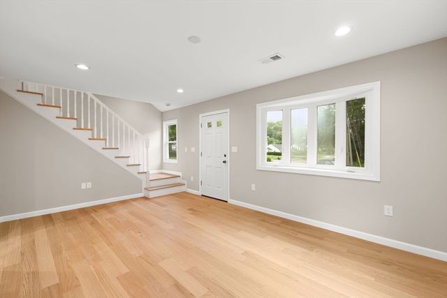 69 Laarhoven Ter, Stoughton, MA 02072