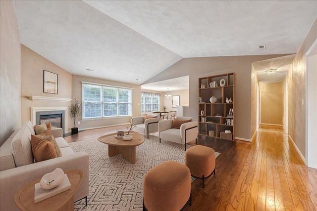 7973 Hollins Court DR, Roanoke, VA 24019