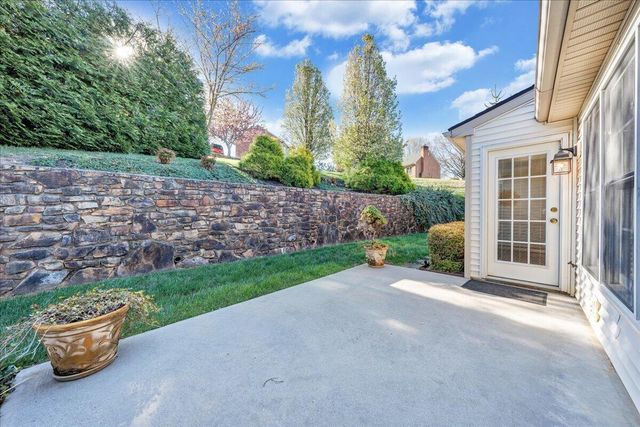 7973 Hollins Court DR, Roanoke, VA 24019