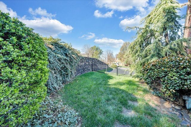 7973 Hollins Court DR, Roanoke, VA 24019