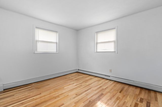 156 Boundary St, Brockton, MA 02302