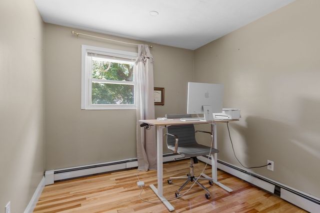 156 Boundary St, Brockton, MA 02302