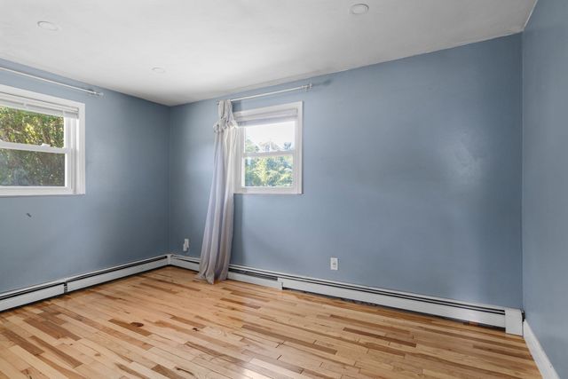 156 Boundary St, Brockton, MA 02302