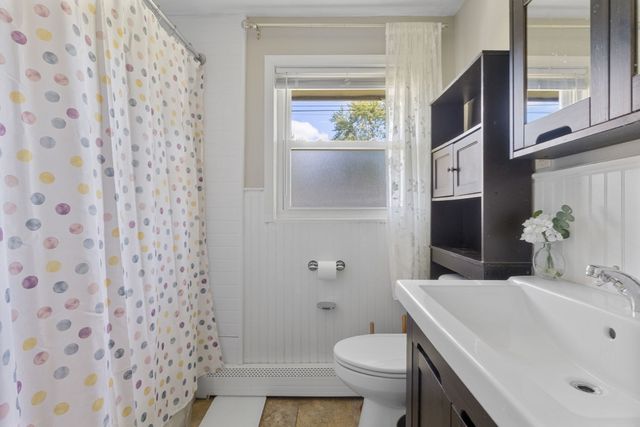 156 Boundary St, Brockton, MA 02302