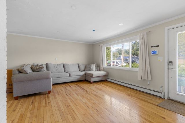 156 Boundary St, Brockton, MA 02302